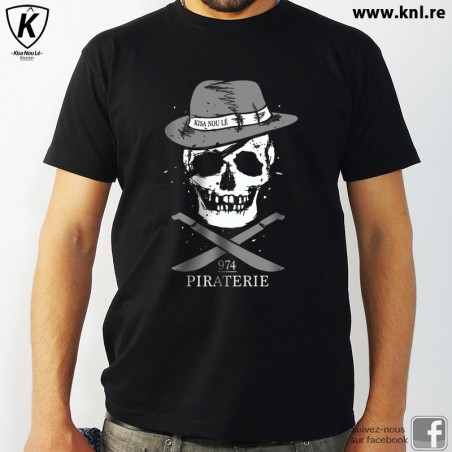 974 Piraterie homme noir